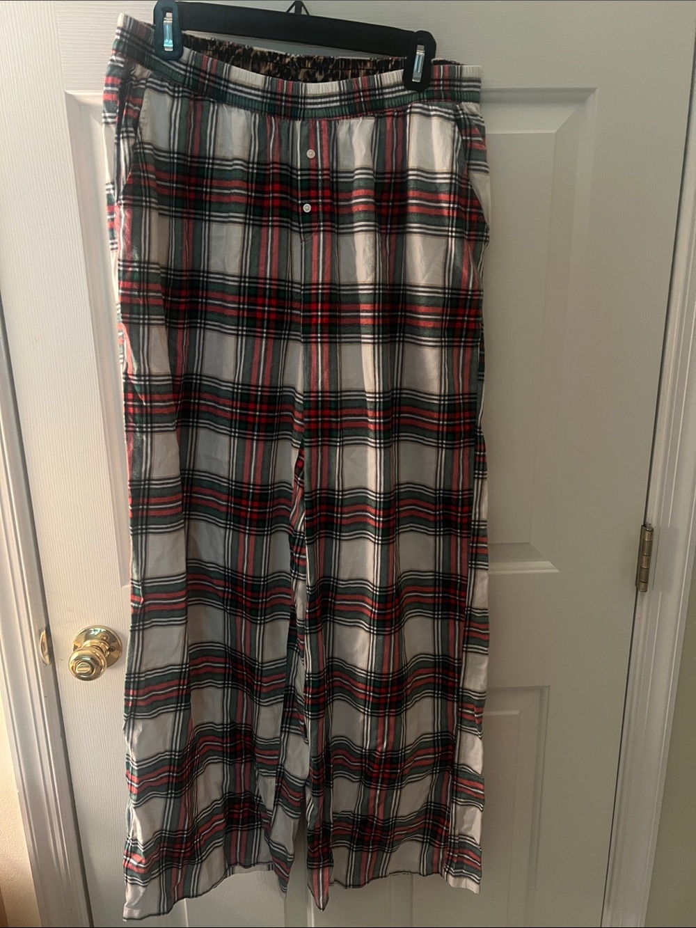aerie Plaid Lounge Pants — White, Red and Black